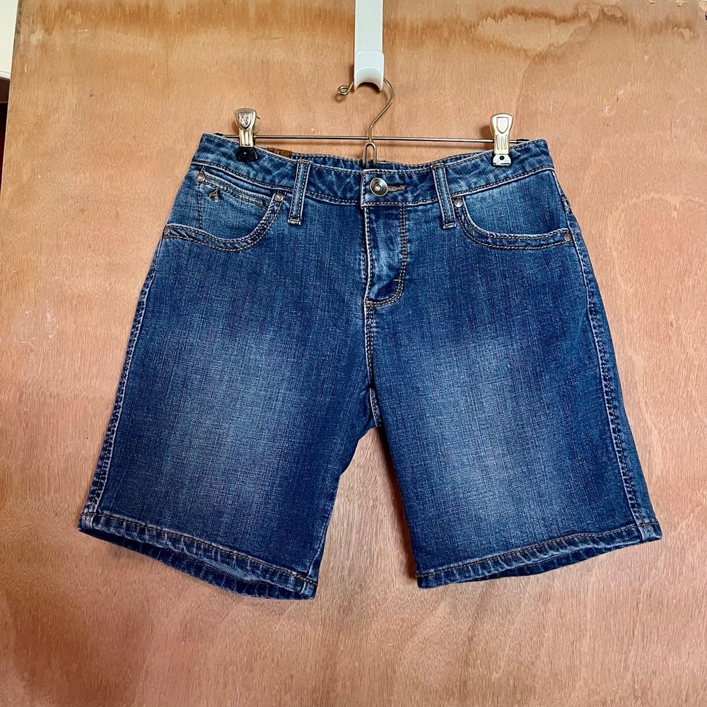 Aura Wrangler Denim Shorts Womens 4 Blue Embroidered Rhinestone Relaxed Stretch
